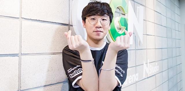 均展现了各 均展现了各