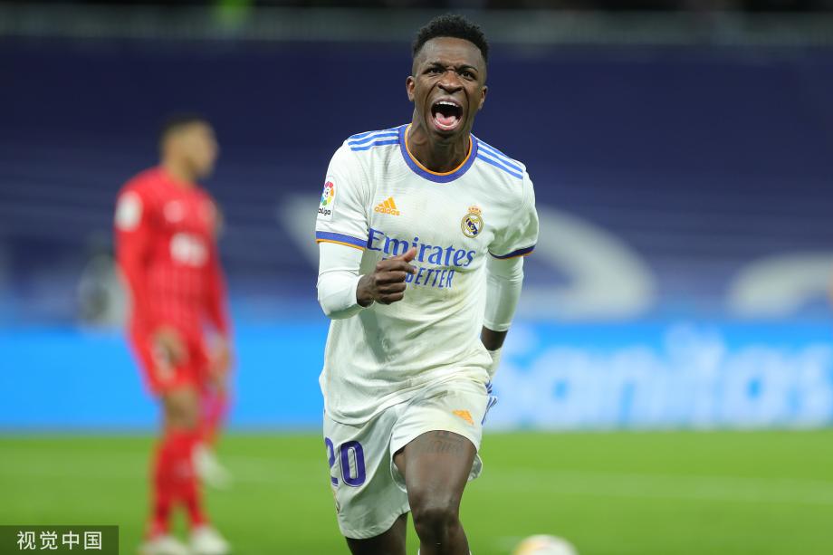 阿尔瓦罗在 阿尔瓦罗在